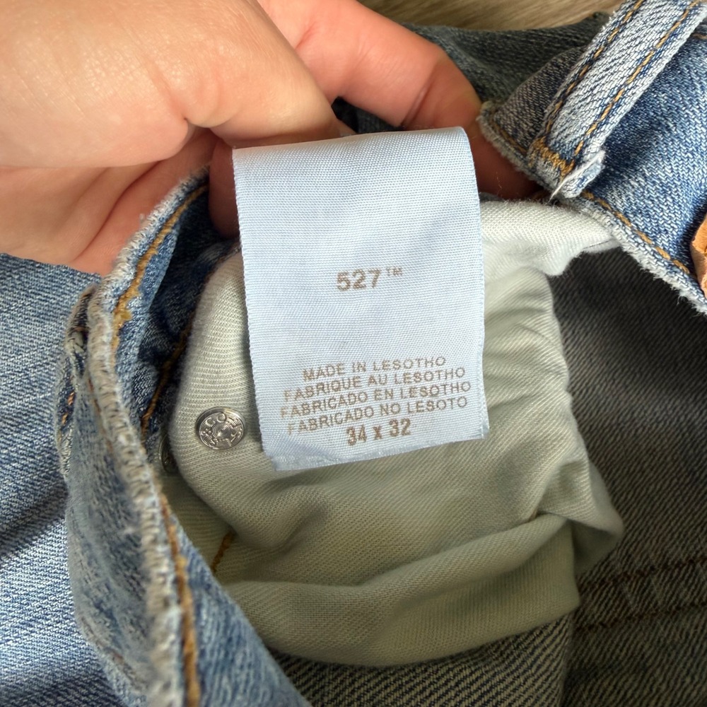 Levis 527 Slim Bootcut Jeans Mens 34x32 Light Wash Blue Denim 100% Cotton - Picture 3 of 8